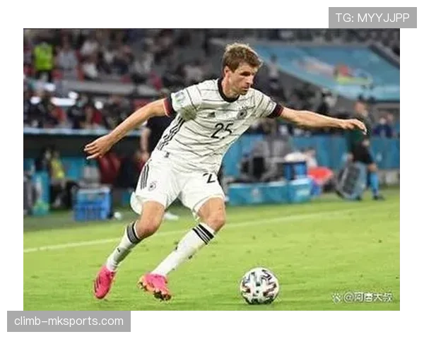 德国穆勒老将价值再被认可，传奇生涯闪耀足坛
