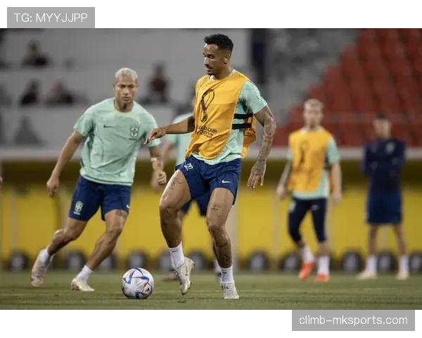 达尼洛多面后卫实力尽显，助力球队稳步提升竞争力